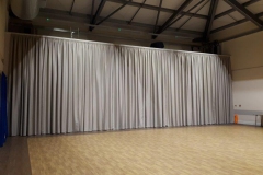 térelválasztó függöny