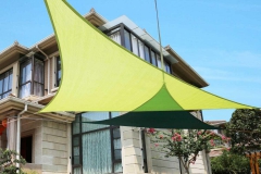 Háromszög napvitorla átfedéssel